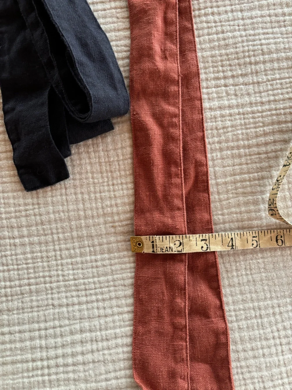 2 Linen Belts